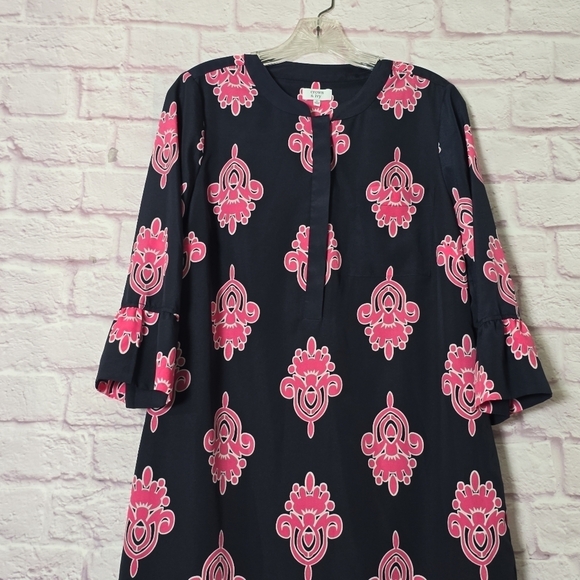 Crown & IVY Bell Sleeve Sheath Dress Size 12 - Picture 4 of 10